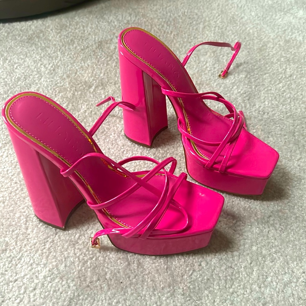 Pink platform shoes sz 7